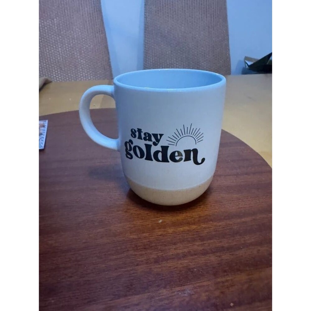 Stay golden mug